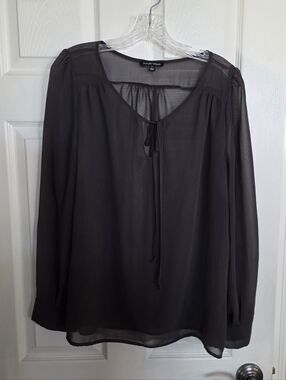 Tinley Road Sheer Gray Tie Neck Blouse Medium